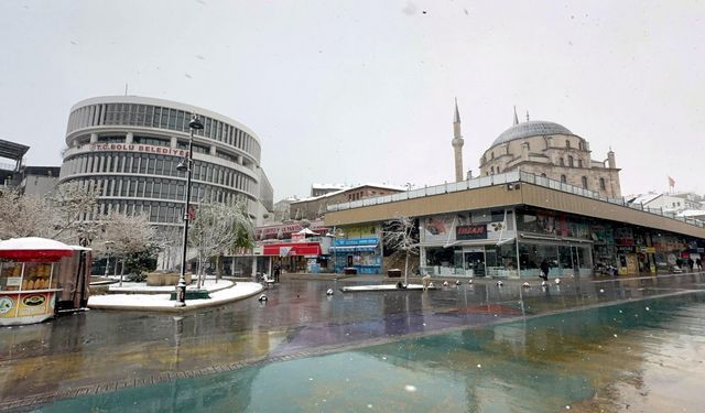 Bolu'da kar yağışı