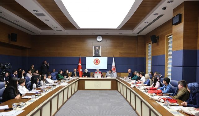 Çocuk Hakları Alt Komisyonu, TBMM'de çocukları ağırladı