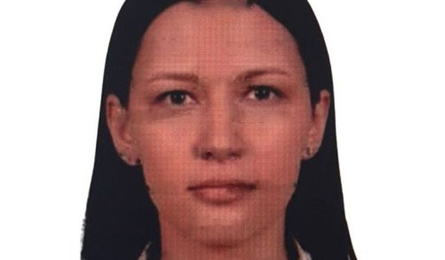 Eşini vurup intihar etti