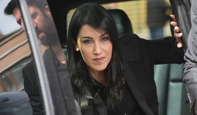 Eşref Rüya'ya iki yeni isim