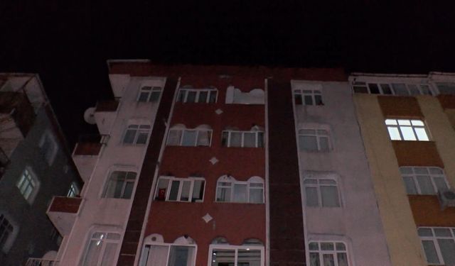 Güngören'de 6 katlı apartman tahliye edildi
