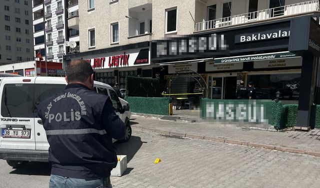 Husumetlisi pastanede tabancayla vurdu, hayatını kaybetti