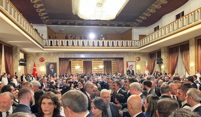 TBMM'de '23 Nisan' resepsiyonu