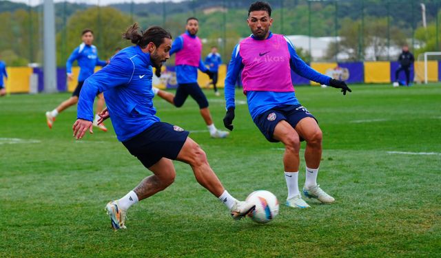 Eyüpspor’dan transfer yasağı sonrası protesto