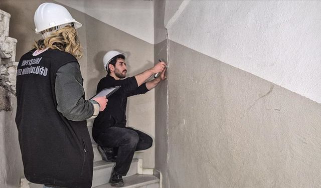 İstanbul'da yürütülen hasar tespit çalışmalarında 15 bin bina kontrol edildi