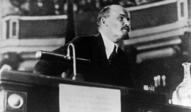 Sovyetlerin Kurucu Babası: Vladimir İlyiç Lenin