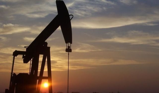 Brent Petrolün Varili 101,55 Dolar Oldu