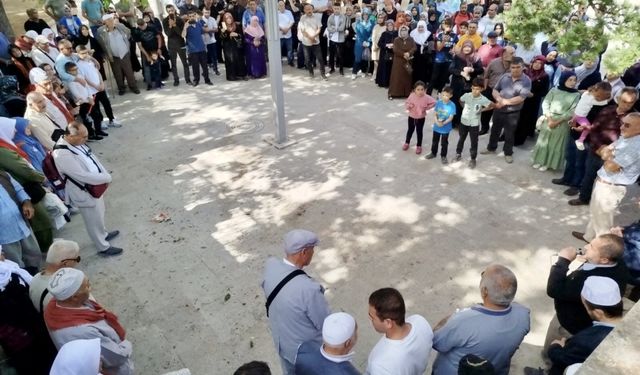Hacı adayları uğurlandı