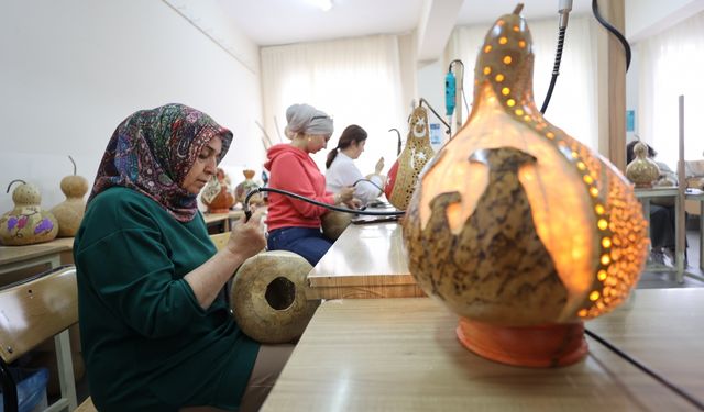 Kapadokya'nın simgeleri su kabağında hayat buluyor