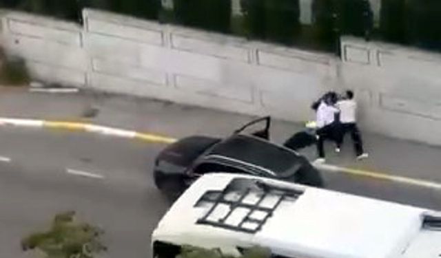 Avcılar’da trafikte yol verme tartışması kavgaya dönüştü