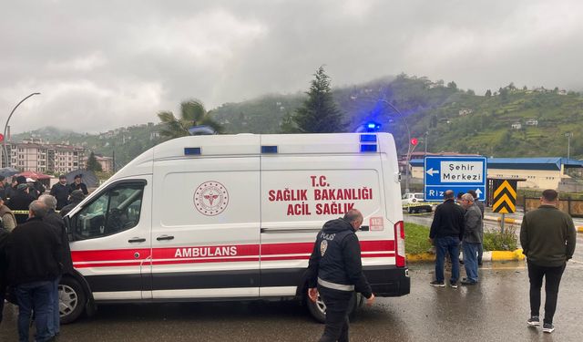 Cip ve otomobil çarpıştı