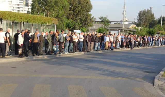 İzmir’de 23 bin işçi grevde
