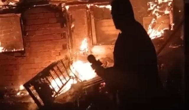 Kocaeli'de köy fırınını alevler sardı