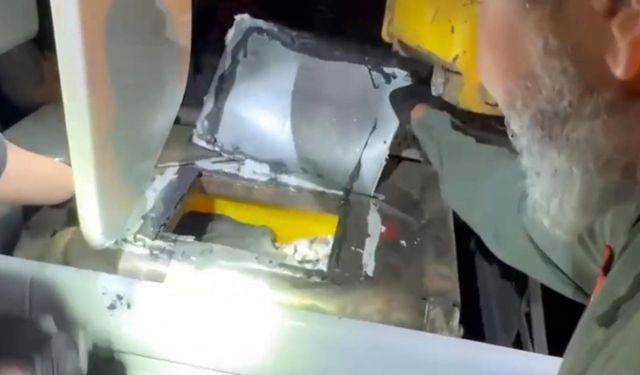 Narkotik köpeği TIR'da uyuşturucu buldu