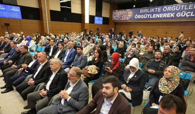 'Reyting Kaygısıyla Yapılan İçerikleri Görmezlikten Gelemeyiz'
