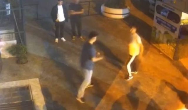 Sokak ortasında yumruklu kavga