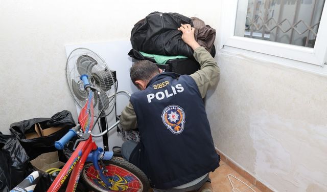 Vatandaşların banka bilgilerini satan şebeke çökertildi