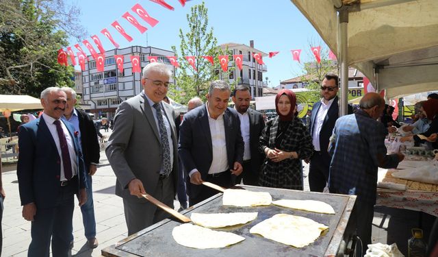 Çubuk Belediyesi'nden Hayır Çarşısı Ziyareti