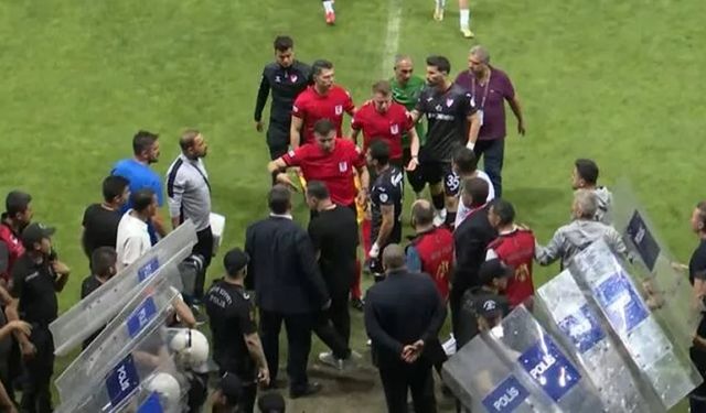 Play Off rövanş maçı olaylar nedeniyle yarıda kaldı