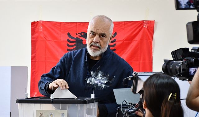Arnavutluk'taki seçimlerde Rama'nın partisi önde
