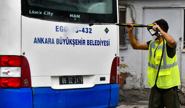 Otobüslerin temizliği kontrol altında