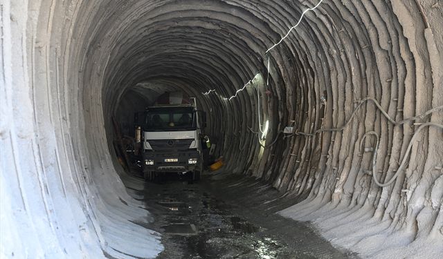 Çömlekköy Barajı'nın inşa ediliyor