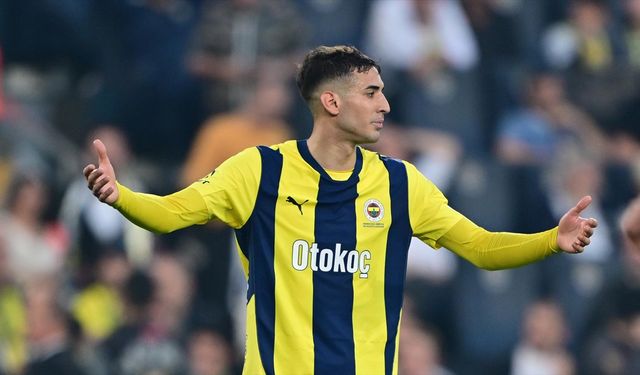 Fenerbahçe Ligde Tek Kırmızı Gördğ