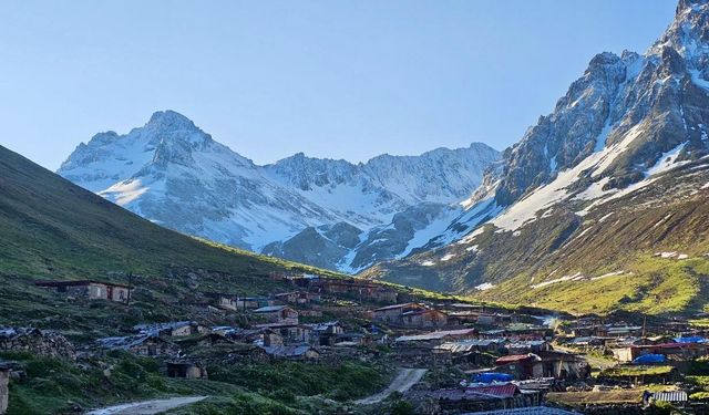 Rize'ye haziranda kar yağdı