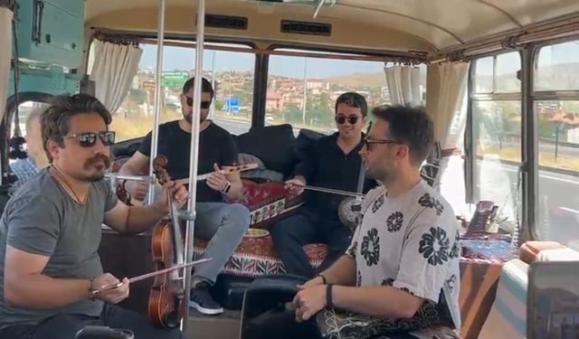 Bozlak Geleneğini Yaşatmak İçin Yola Çıktı: 'Allı Turnam'la Anadolu'yu Dolaşıyor