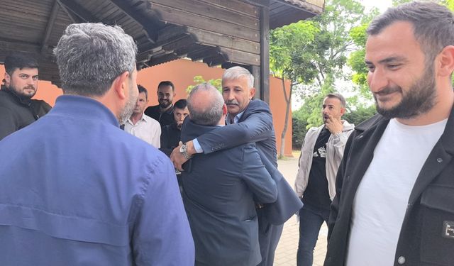 Bursa’da Mahalle Seçimi Sonrası Renkli Görüntüler