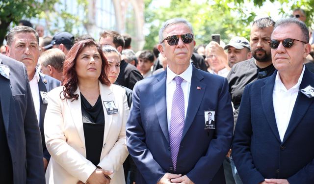 Mansur Yavaş'tan Ferdi Zeyrek'e duygusal veda