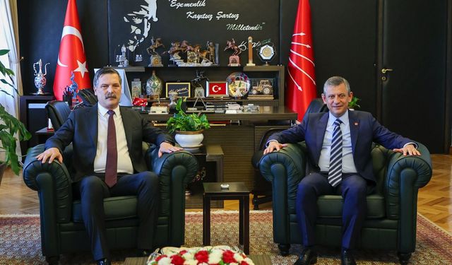 Özgür Özel ile Erkan Baş Bir Araya Geldi