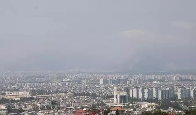 Antalya’da Bunaltıcı Nem Etkisini Artırdı