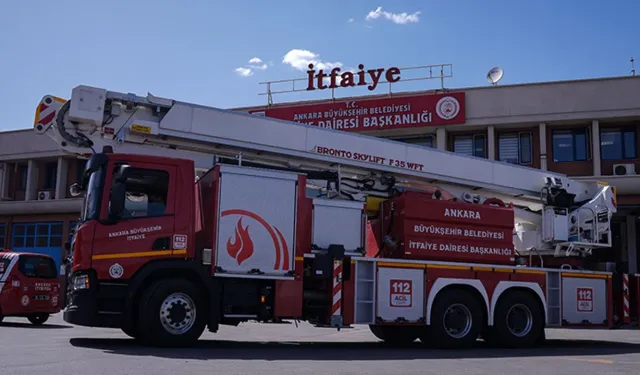 Etimesgut'ta 12 katlı binada yangın çıktı