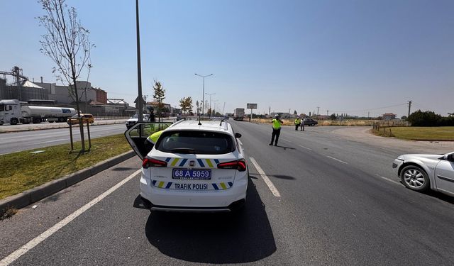 Aksaray'da otomobil ile tır çarpıştı