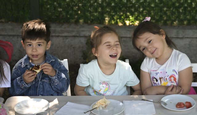 MEB'in 'Yaz Eğitimleri' Sürüyor