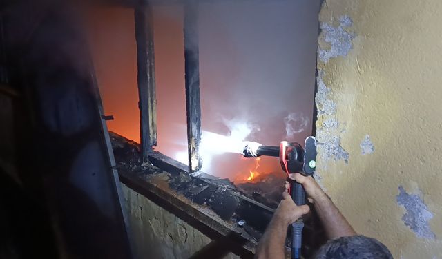 Sivas Şarkışla’da Çıkan Yangında Ev Kullanılamaz Hale Geldi