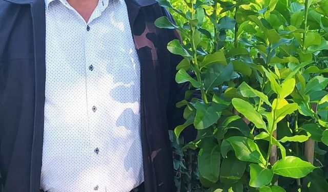 120 ton karpuzunu hayrına dağıttı