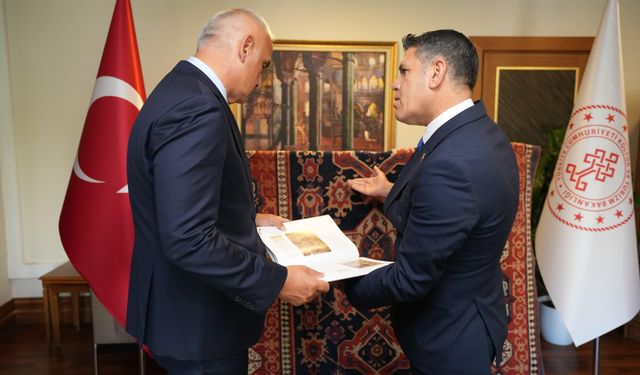 5 Asırlık Uşak Halısı, 30 Yıl Sonra Evine Döndü