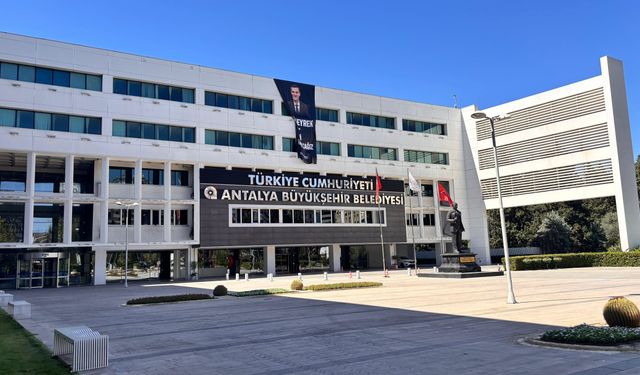 Antalya Büyükşehir Belediyesi'ne yine operasyon