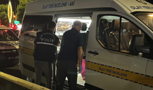 Emniyet önünde silahlı kavga