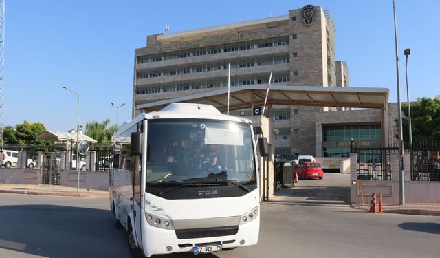 Manavgat Belediyesi'nin 'Rüşvet' Operasyonunda Adliye Mesaisi