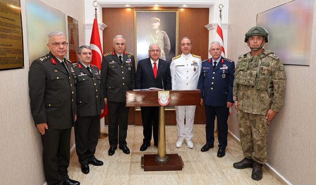 Milli Savunma Bakanı Güler, KKTC gitti!