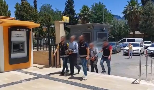 Şanlıurfa'da ruhsatsız tabancalar ele geçirildi