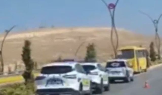 Seyir halinde otobüs şöförü kalp krizi geçirdi