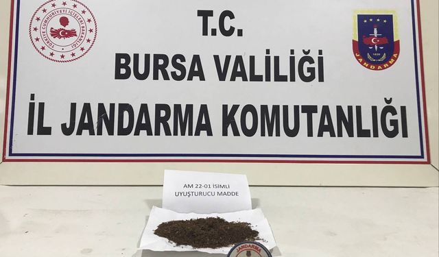Şüpheli Kaçmaya Çalıştı, Uyuşturucuyla Yakalandı