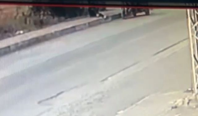 Tartıştığı oğlunu bıçaklayarak öldürdü; cinayet kamerada