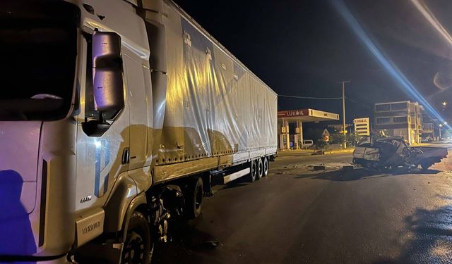 TIR ile çarpıştı, 27 gün verdiği yaşam savaşını kaybetti