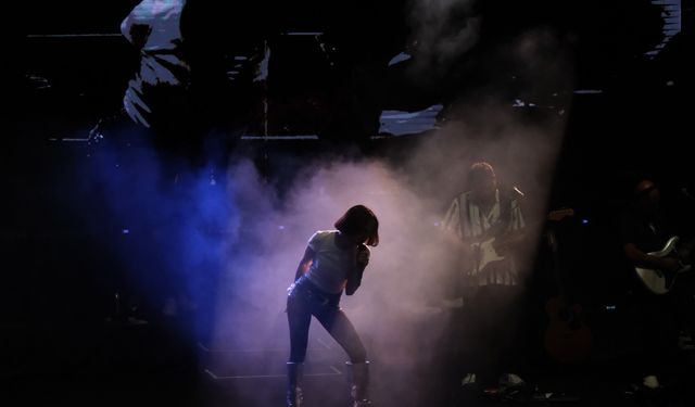 Zeynep Bastık’tan Akşehir’de Unutulmaz Konser