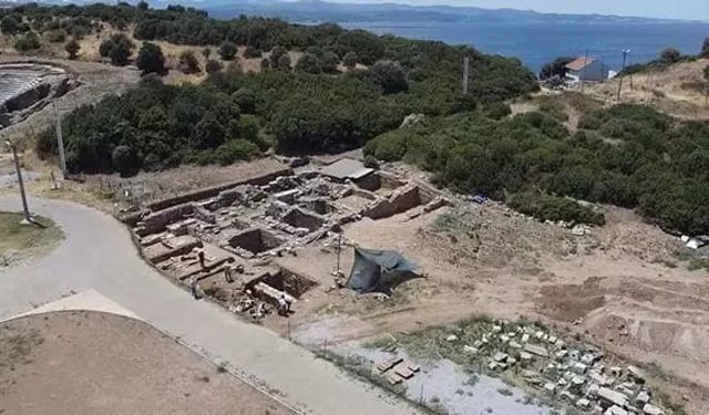 Parion Antik Kenti’nde 2 Bin 700 Yıllık Ticaret Merkezi Gün Yüzüne Çıkıyor